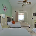 Hotel apartamentowy Pension Votsi 4*