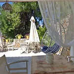 Ξενοδοχείο με διαμερίσματα Pension Votsi