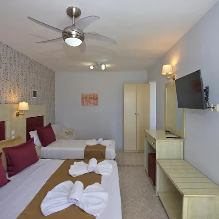 Aparthotel Votsi