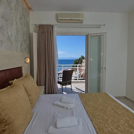 Aparthotel Votsi 3*