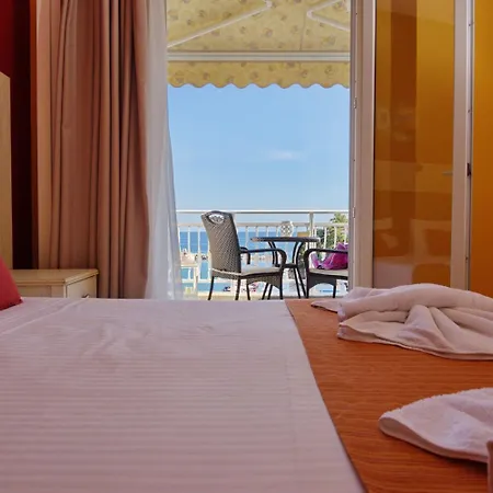 Aparthotel Pension Votsi
