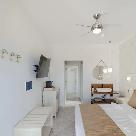 Pension Votsi Aparthotel 4*