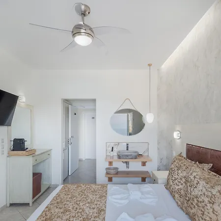 Aparthotel Pension Votsi 4*