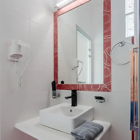 Aparthotel Pension Votsi 4*