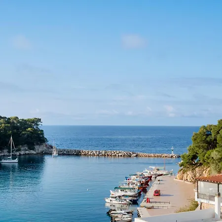 Pension Votsi 4*