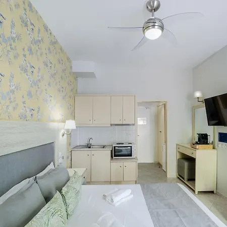 Pension Votsi 4*