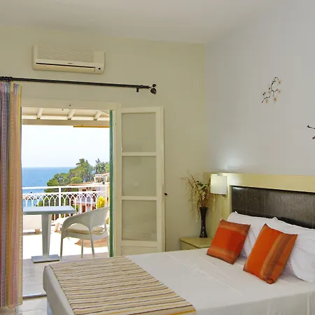 Pension Votsi Aparthotel 4*